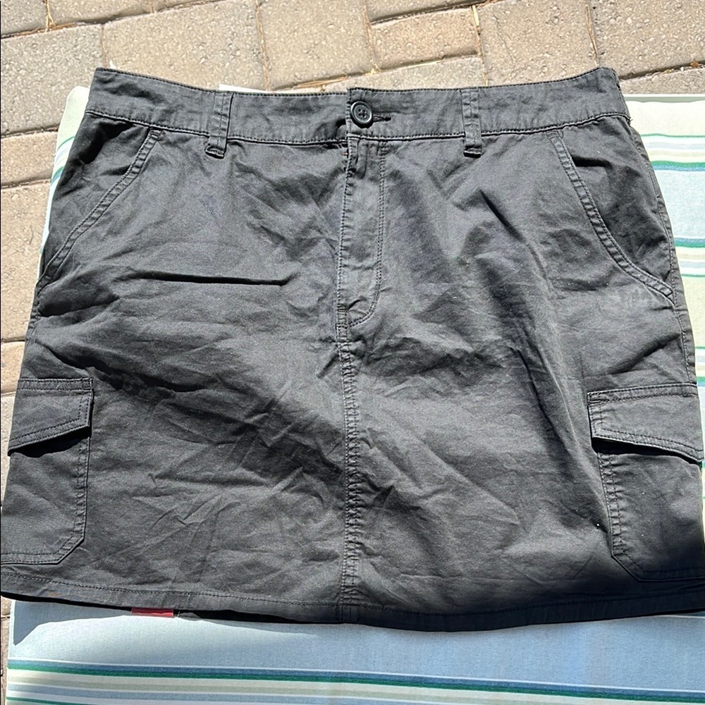 Social Standard Black Cargo Skirt Size XL